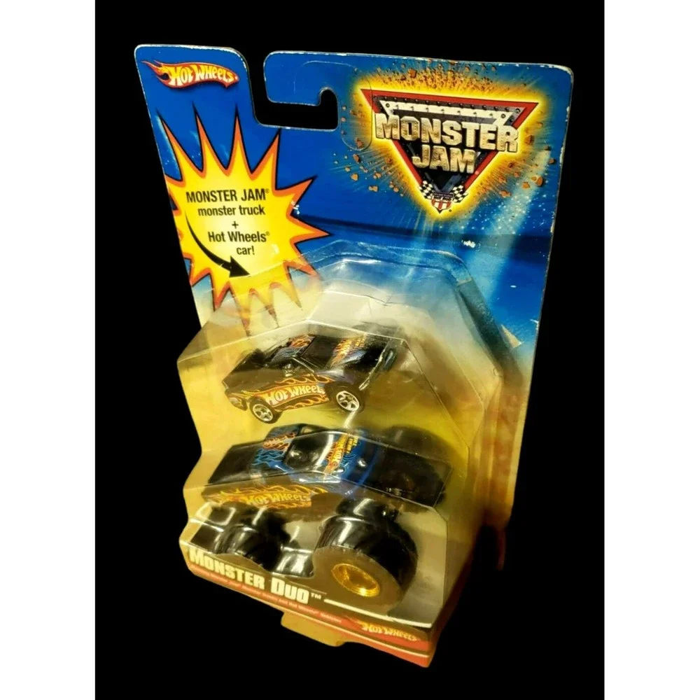 2009 Hot Wheels Monster Jam Matching Monster Truck + Hot wheels Car! Monster Duo